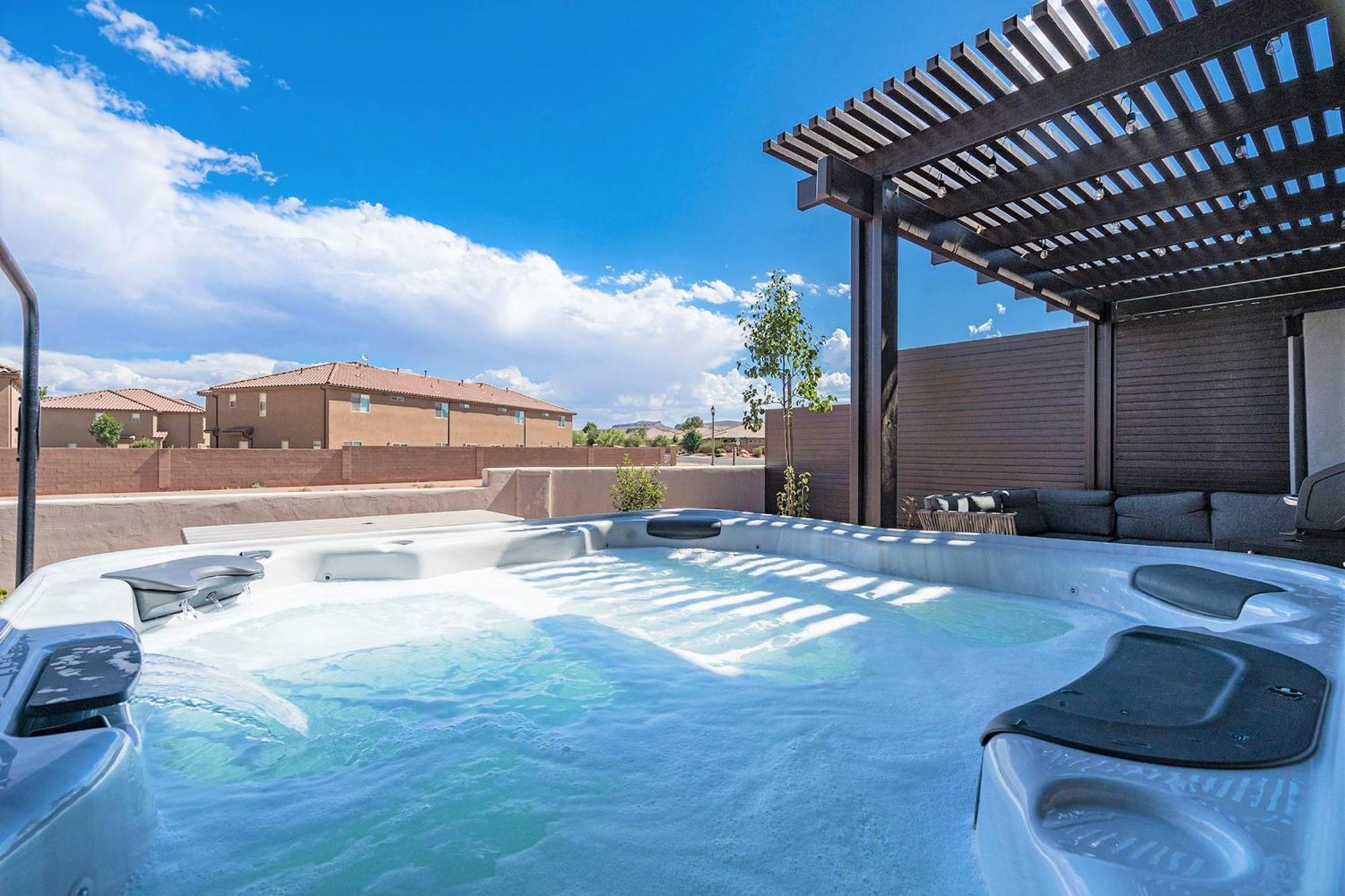 50-51| 2 Homes Together In St. George With Private Hot Tub Santa Clara Exterior photo